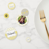 ビーイエローとグレーの幾何学的カスタム コンフェッティ (グループ)