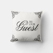 ビーウアゲスト クッション (正面)