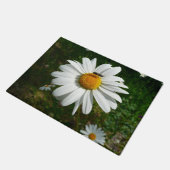 ビーオンデイジーアラスカ夏の自然写真 ドアマット (アングル)