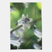 ビーオンブルーベルフラワークローズアップ  キッチンタオル (縦)