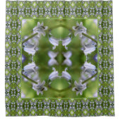 ビーオンブルーベルフラワー抽象芸術 シャワーカーテン (正面)