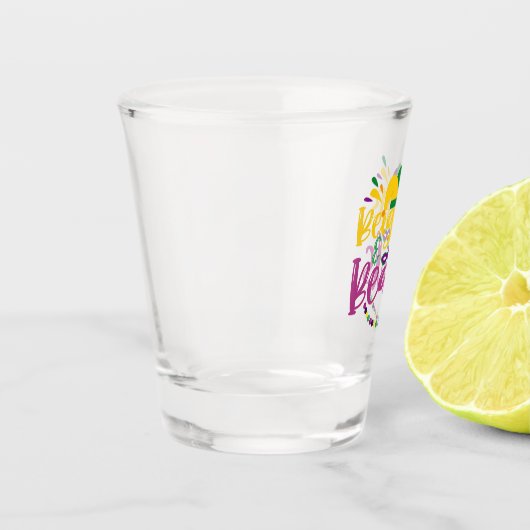 ビーグネッツ&ビーズおもしろいマーディグラスカーニバルギフト ショットグラス (左)