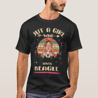 ビーグルが大好きな女の子2 Tシャツ