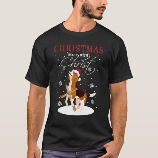 ビーグルのクリスマスはキリストから始まる Tシャツ (正面)