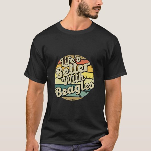 ビーグルの方が生活が良い Tシャツ (正面)