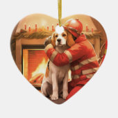 ビーグルクリスマス、犬の消防士愛好家へのギフト セラミックオーナメント (正面)