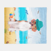 ビーグルドッグオンビーチ フリースブランケット (正面(横))