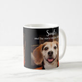 ビーグルドッグスマイル引用文かわいい笑顔 コーヒーマグカップ (正面右)