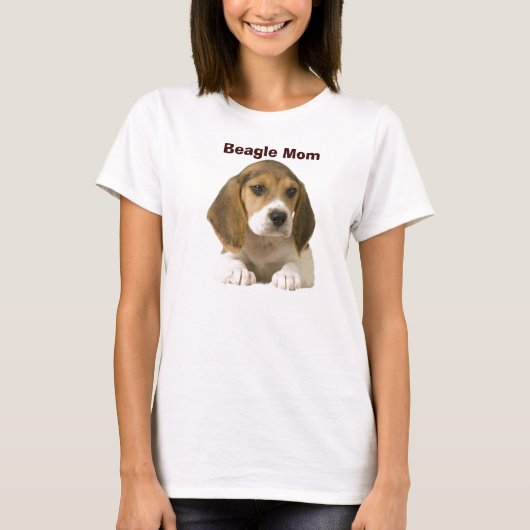 ビーグル犬のお母さんのTシャツ Tシャツ (正面)