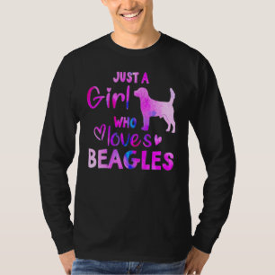 ビーグル犬の女の子が大好きでかわいい Tシャツ