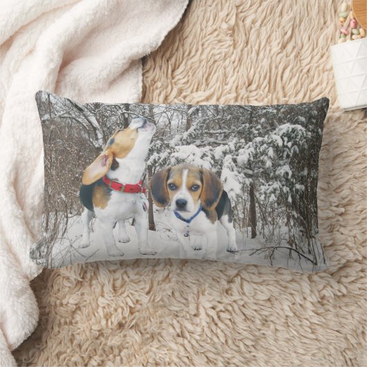 ビーグル犬の子犬のSnowyの森のLumbarの枕 ランバークッション (ブランケット)