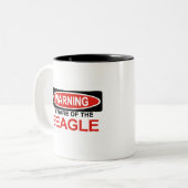 ビーグル犬の用心して下さい ツートーンマグカップ (正面左)