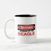 ビーグル犬の用心して下さい ツートーンマグカップ (左)