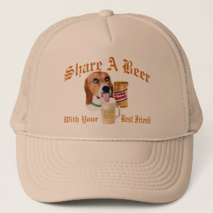 ビーグル犬はビール帽子を共有します キャップ