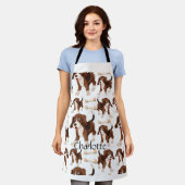 ビーグル犬シームレスパターン名前をカスタムする エプロン (着用した状態)