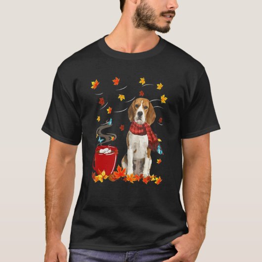 ビーグル犬マフラー 秋 チョコレート 紅葉 Tシャツ (正面)