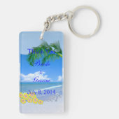 ビーチおよび青空の結婚は感謝していしています キーホルダー (裏面)