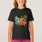 ビーチが呼んでいる 夏のバイブス Tシャツ (正面)