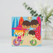 ビーチでの水泳の誕生日パーティー招待状 招待状 (スタンド正面)