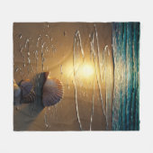 ビーチでサンセットとシェル フリースブランケット (正面(横))