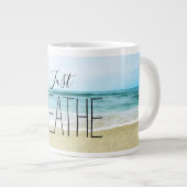 ビーチで呼吸 ジャンボコーヒーマグカップ (正面右)