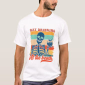 ビーチで日中に飲む - サマー Tシャツ (正面)