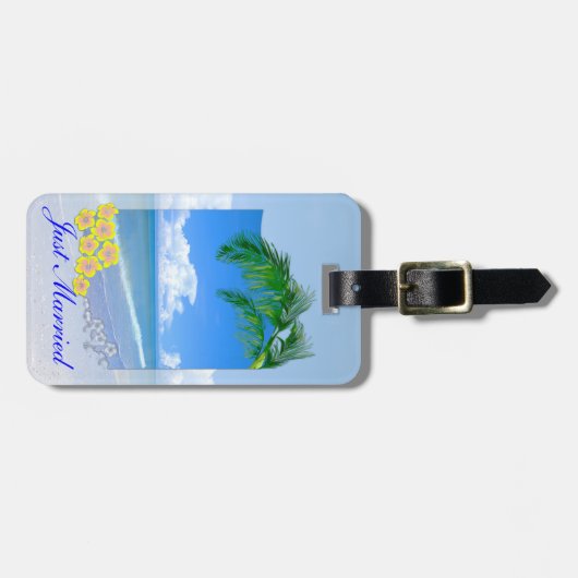 ビーチとブルースカイ結婚ズのたった今結婚しました ラゲッジタグ (正面横)