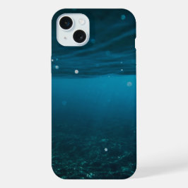 ビーチと大波と山のある海の風景 シーケース iPhone 15 PLUSケース