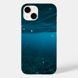 ビーチと巨大な波と山のあるシーケープ 海用ケース Case-Mate iPhone 14ケース