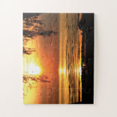ビーチと木のジグソーPで息をのむ夕日 ジグソーパズル (縦)