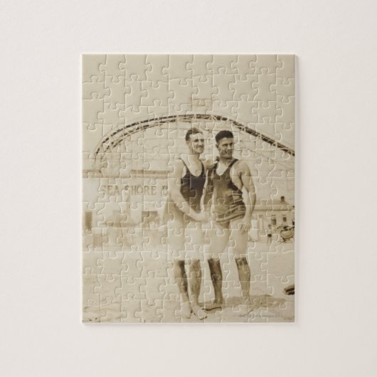 ビーチに立っている人 ジグソーパズル (縦)