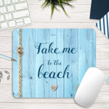 "ビーチに連れて行く"ライトブルーの海岸素朴な木