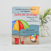 ビーチのおもしろいの誕生日の招待状 招待状 (スタンド正面)