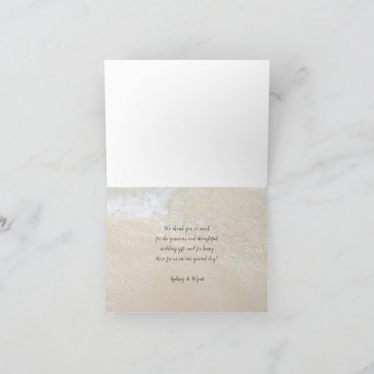 ビーチのカップルの写真の結婚式はメッセージカード感謝していしています サンキューカード (内部)