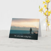 ビーチのカードの犬 カード (黄色い花)