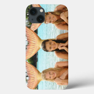 ビーチのグループ iPhone 13ケース