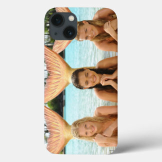 ビーチのグループ iPhone 13ケース