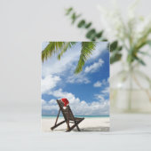 ビーチのサンタの帽子およびchaiseのラウンジ シーズンポストカード (スタンド正面)