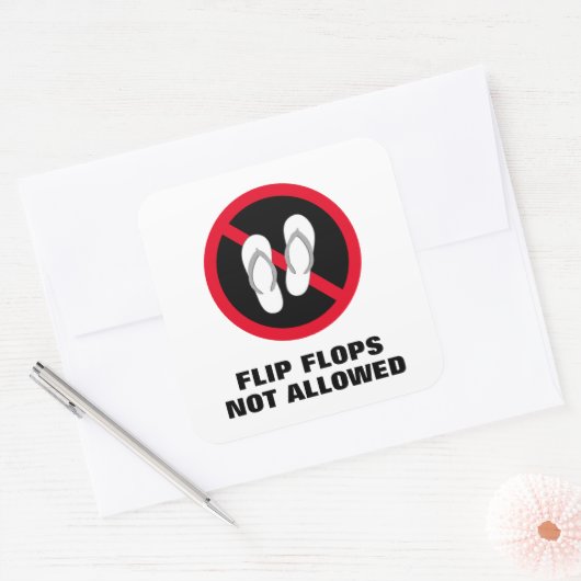 ビーチのサンダルは許可されていないサインのステッカー スクエアシール (封筒)
