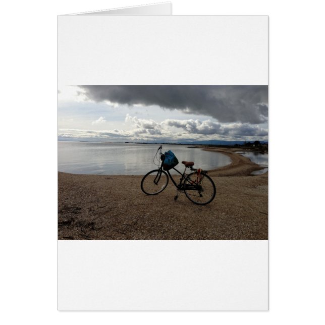 ビーチのバイク (正面)