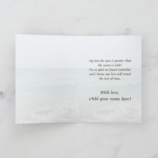 ビーチのパーソナライズな記念日の砂のハート カード (内部)