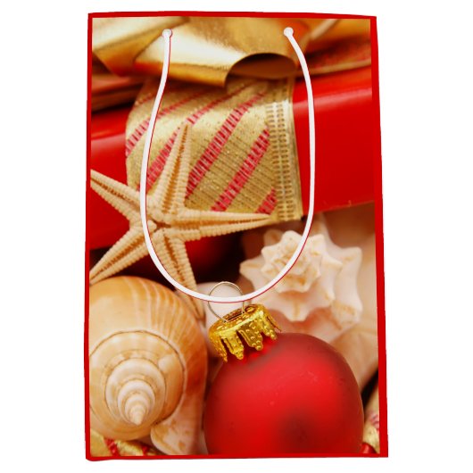 ビーチのヒトデそして海の貝のクリスマス ミディアムペーパーバッグ (正面)