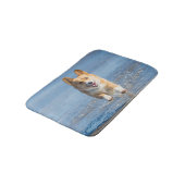 ビーチのペンブロークのウェルシュコーギー犬のランニング バスマット (アングル)