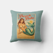 ビーチのマーメイド・ピンアップ - レトロな海岸ライフスタイル 鮮やかな青緑色 クッション (裏面)