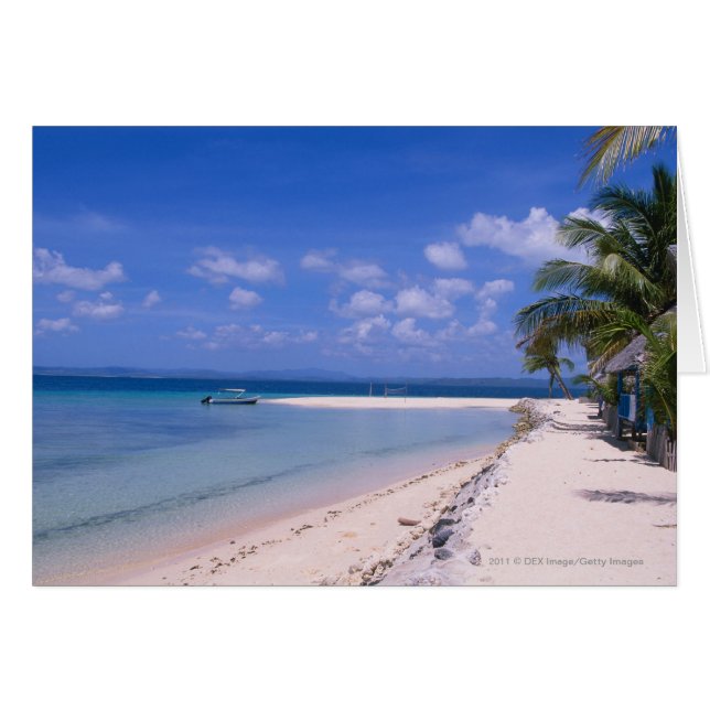 ビーチのリゾート (正面横)