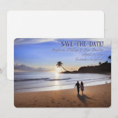 ビーチのロマンチックなカップル Save the Date 招待状 (正面/裏面)