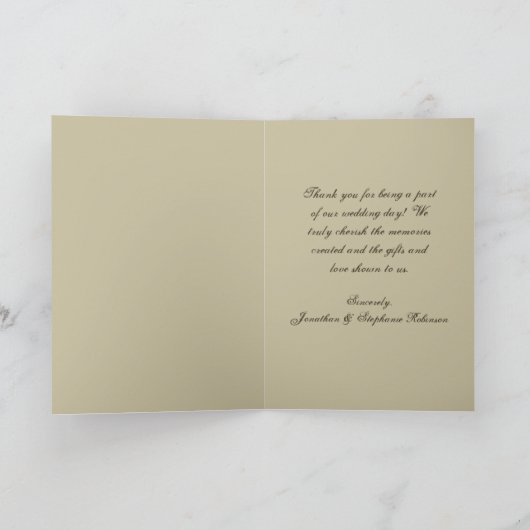 ビーチのロマンチックな挨拶状の砂のハート カード (内部)