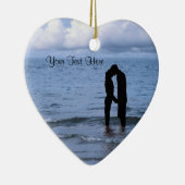 ビーチの夫及び妻のチャーミングなシルエット セラミックオーナメント (右)