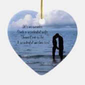 ビーチの夫及び妻のチャーミングなシルエット セラミックオーナメント (裏面)