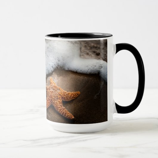 ビーチの孤独なヒトデ マグカップ (右)